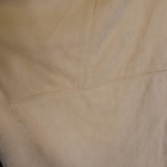 Faux leather tan vest- size small - Picture 5 of 5